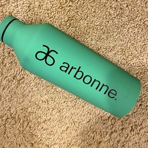 Arbonne NWT 17oz Thermal Bottle